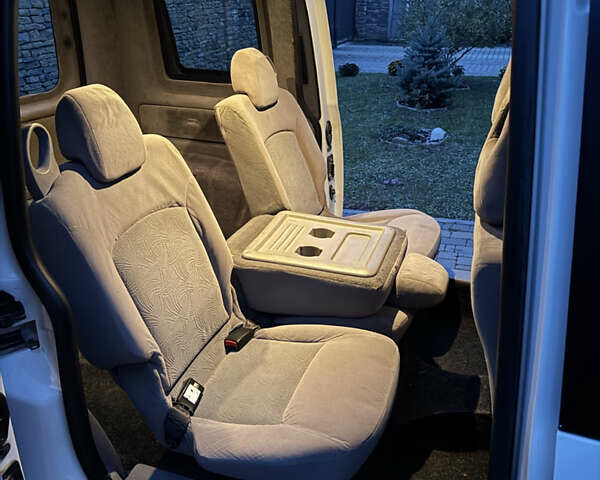 Білий Фольксваген Кадді, об'ємом двигуна 1.97 л та пробігом 462 тис. км за 5650 $, фото 8 на Automoto.ua