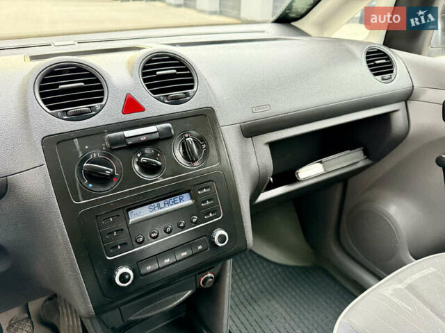 Фольксваген Кадди 2007 в Тернополе на Automoto.ua Белый Фольксваген Кадди, объемом двигателя 2 л и пробегом 257 тыс. км за 5799 $, фото 33 на Automoto.ua