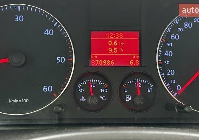 Білий Фольксваген Кадді, об'ємом двигуна 1.97 л та пробігом 370 тис. км за 7000 $, фото 28 на Automoto.ua