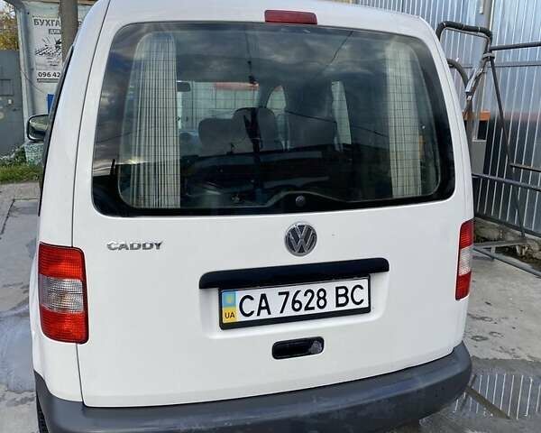 Белый Фольксваген Кадди, объемом двигателя 1.4 л и пробегом 313 тыс. км за 5700 $, фото 2 на Automoto.ua