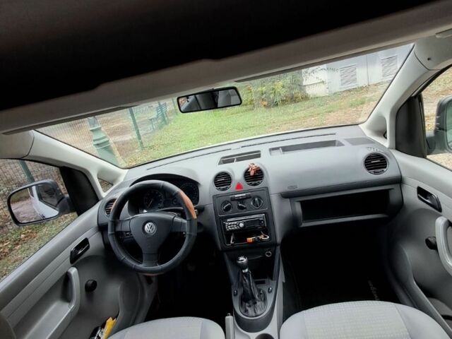 Белый Фольксваген Кадди, объемом двигателя 1.4 л и пробегом 157 тыс. км за 5000 $, фото 5 на Automoto.ua