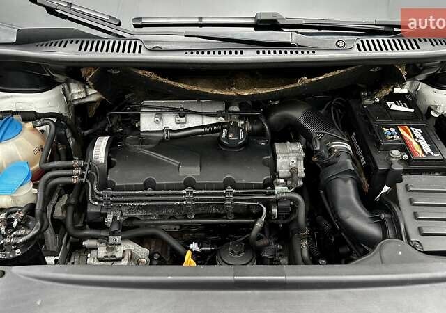 Білий Фольксваген Кадді, об'ємом двигуна 1.97 л та пробігом 370 тис. км за 7000 $, фото 13 на Automoto.ua