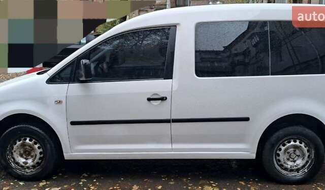 Білий Фольксваген Кадді, об'ємом двигуна 1.4 л та пробігом 157 тис. км за 4700 $, фото 1 на Automoto.ua