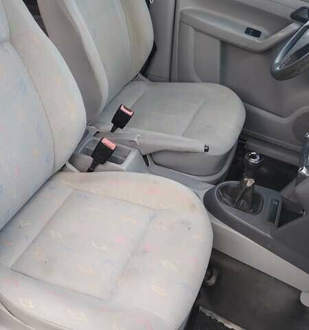 Белый Фольксваген Кадди, объемом двигателя 1.9 л и пробегом 288 тыс. км за 7300 $, фото 9 на Automoto.ua