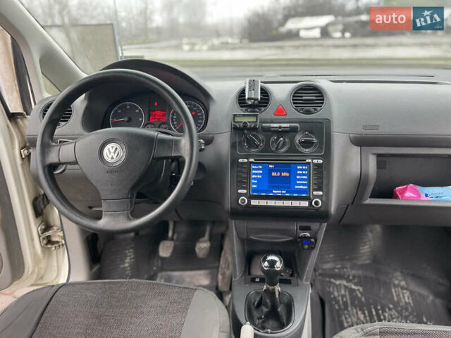 Білий Фольксваген Кадді, об'ємом двигуна 1.9 л та пробігом 280 тис. км за 6299 $, фото 23 на Automoto.ua
