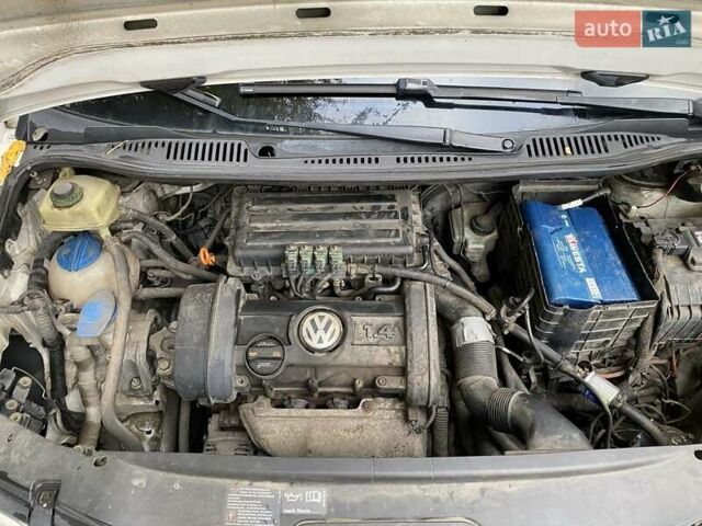 Белый Фольксваген Кадди, объемом двигателя 1.4 л и пробегом 313 тыс. км за 5700 $, фото 9 на Automoto.ua