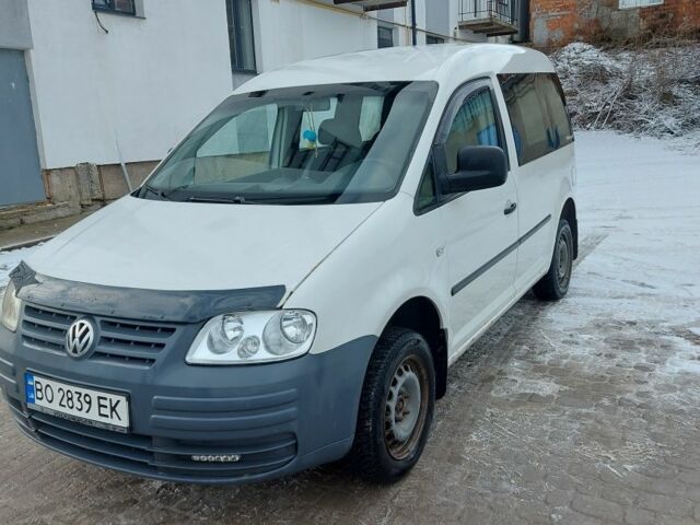 Белый Фольксваген Кадди, объемом двигателя 1.9 л и пробегом 352 тыс. км за 4800 $, фото 1 на Automoto.ua