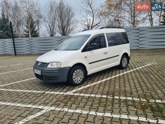 Белый Фольксваген Кадди, объемом двигателя 1.97 л и пробегом 257 тыс. км за 5300 $, фото 1 на Automoto.ua