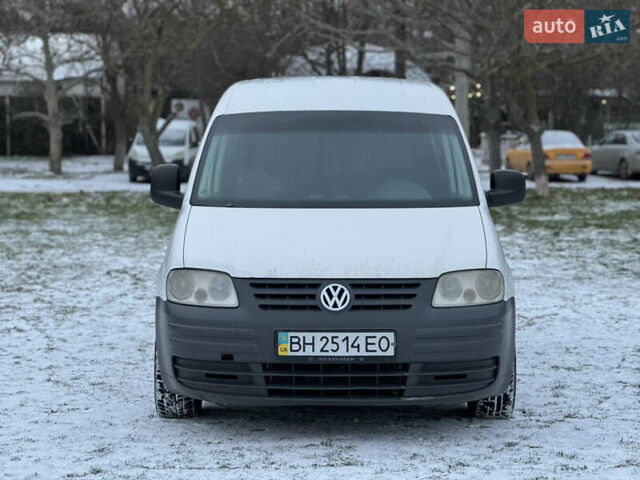 Белый Фольксваген Кадди, объемом двигателя 1.9 л и пробегом 240 тыс. км за 4550 $, фото 1 на Automoto.ua