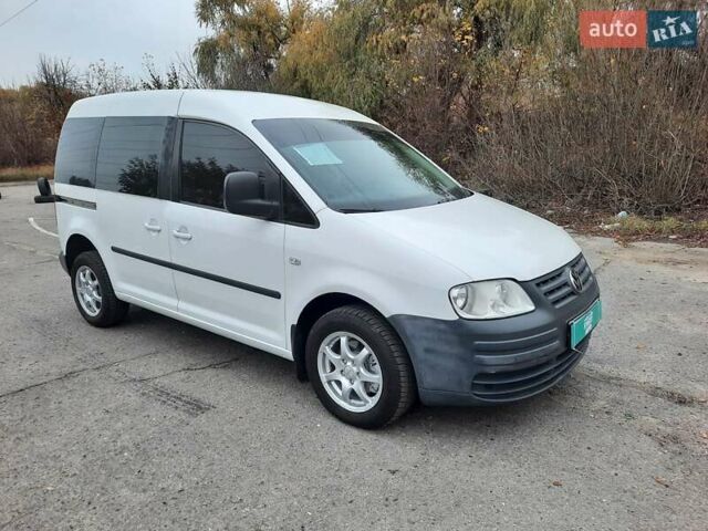 Білий Фольксваген Кадді, об'ємом двигуна 2 л та пробігом 232 тис. км за 5600 $, фото 9 на Automoto.ua