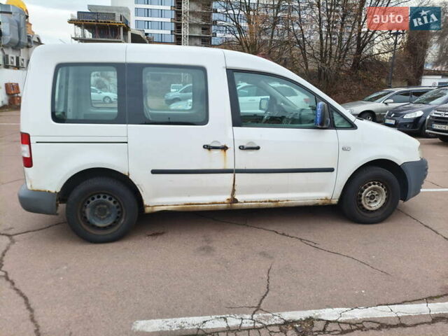 Білий Фольксваген Кадді, об'ємом двигуна 1.6 л та пробігом 477 тис. км за 3489 $, фото 3 на Automoto.ua