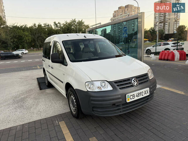 Белый Фольксваген Кадди, объемом двигателя 2 л и пробегом 250 тыс. км за 6500 $, фото 1 на Automoto.ua