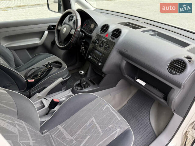 Фольксваген Кадди 2007 в Тернополе на Automoto.ua Белый Фольксваген Кадди, объемом двигателя 2 л и пробегом 257 тыс. км за 5799 $, фото 38 на Automoto.ua