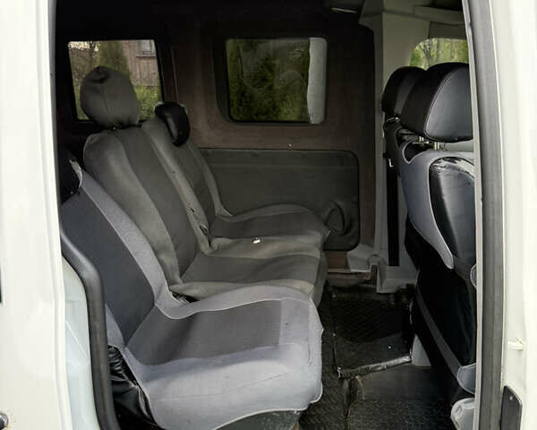 Белый Фольксваген Кадди, объемом двигателя 2 л и пробегом 141 тыс. км за 5100 $, фото 9 на Automoto.ua