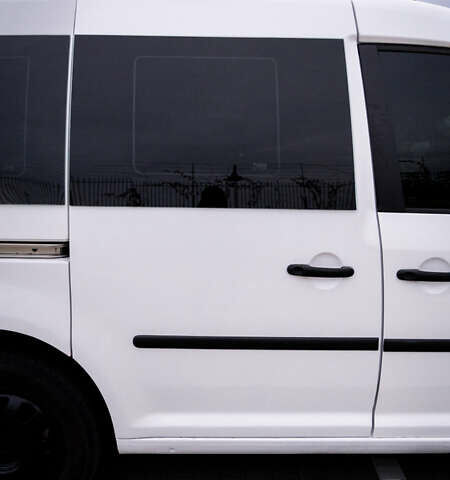 Белый Фольксваген Кадди, объемом двигателя 1.9 л и пробегом 273 тыс. км за 7000 $, фото 9 на Automoto.ua