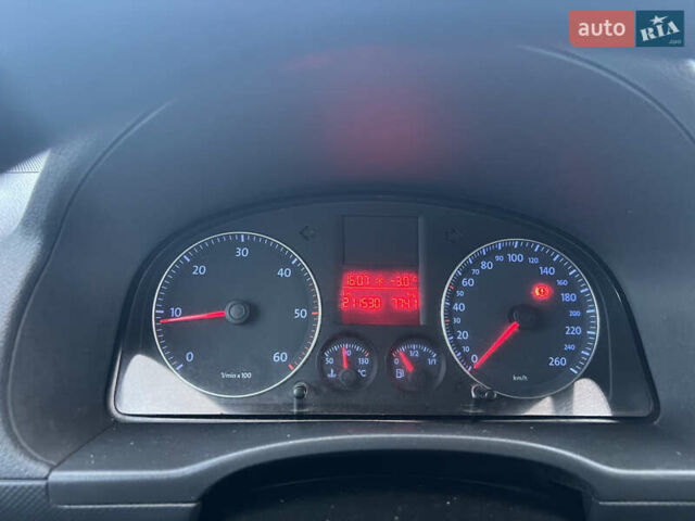 Белый Фольксваген Кадди, объемом двигателя 1.9 л и пробегом 211 тыс. км за 4450 $, фото 7 на Automoto.ua