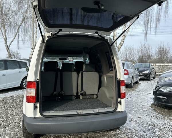 Білий Фольксваген Кадді, об'ємом двигуна 1.9 л та пробігом 344 тис. км за 6900 $, фото 10 на Automoto.ua