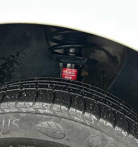 Білий Фольксваген Кадді, об'ємом двигуна 1.97 л та пробігом 370 тис. км за 7000 $, фото 10 на Automoto.ua