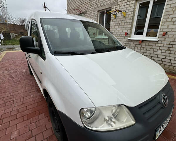 Білий Фольксваген Кадді, об'ємом двигуна 1.98 л та пробігом 388 тис. км за 5500 $, фото 2 на Automoto.ua