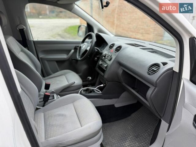 Белый Фольксваген Кадди, объемом двигателя 1.4 л и пробегом 280 тыс. км за 3750 $, фото 14 на Automoto.ua