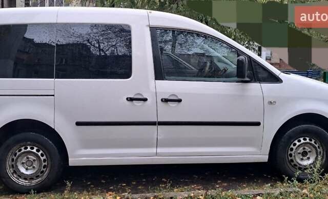 Білий Фольксваген Кадді, об'ємом двигуна 1.4 л та пробігом 157 тис. км за 4700 $, фото 4 на Automoto.ua