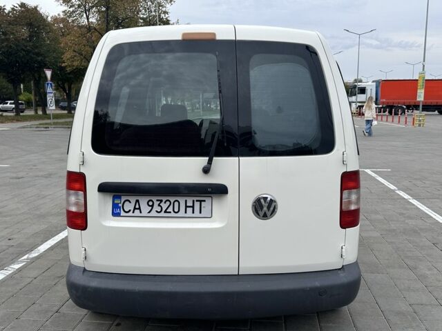 Фольксваген Кадди 2007 в Черкассах на Automoto.ua Белый Фольксваген Кадди, объемом двигателя 2 л и пробегом 298 тыс. км за 6150 $, фото 5 на Automoto.ua