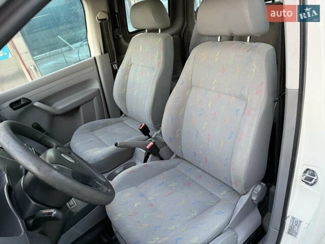 Белый Фольксваген Кадди, объемом двигателя 2 л и пробегом 250 тыс. км за 6500 $, фото 18 на Automoto.ua