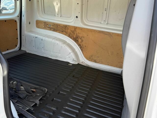 Білий Фольксваген Кадді, об'ємом двигуна 2 л та пробігом 181 тис. км за 5300 $, фото 13 на Automoto.ua