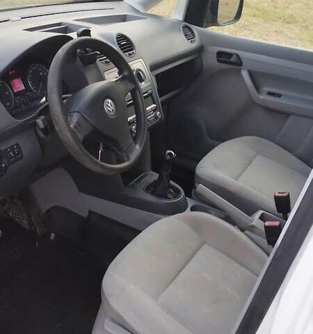 Белый Фольксваген Кадди, объемом двигателя 1.9 л и пробегом 288 тыс. км за 7300 $, фото 10 на Automoto.ua