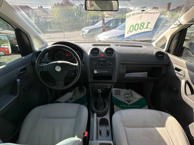 Фольксваген Кадди 2008 в Кривом Роге на Automoto.ua Белый Фольксваген Кадди, объемом двигателя 1.4 л и пробегом 263 тыс. км за 5900 $, фото 7 на Automoto.ua