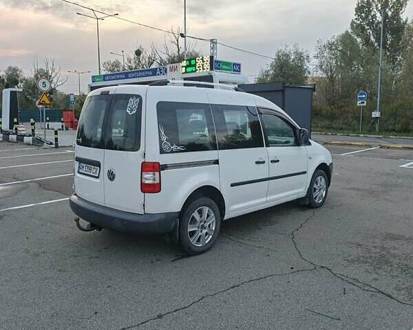 Белый Фольксваген Кадди, объемом двигателя 1.97 л и пробегом 298 тыс. км за 5700 $, фото 4 на Automoto.ua