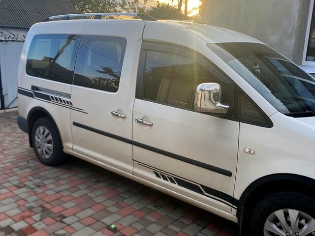 Белый Фольксваген Кадди, объемом двигателя 1.9 л и пробегом 288 тыс. км за 7600 $, фото 5 на Automoto.ua