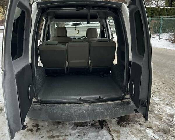 Белый Фольксваген Кадди, объемом двигателя 1.39 л и пробегом 220 тыс. км за 5950 $, фото 11 на Automoto.ua