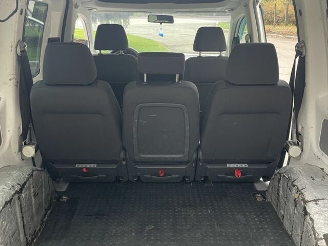 Фольксваген Кадди 2008 в Кривом Роге на Automoto.ua Белый Фольксваген Кадди, объемом двигателя 1.9 л и пробегом 220 тыс. км за 7200 $, фото 19 на Automoto.ua