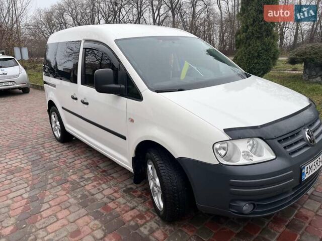 Белый Фольксваген Кадди, объемом двигателя 1.9 л и пробегом 257 тыс. км за 7500 $, фото 1 на Automoto.ua