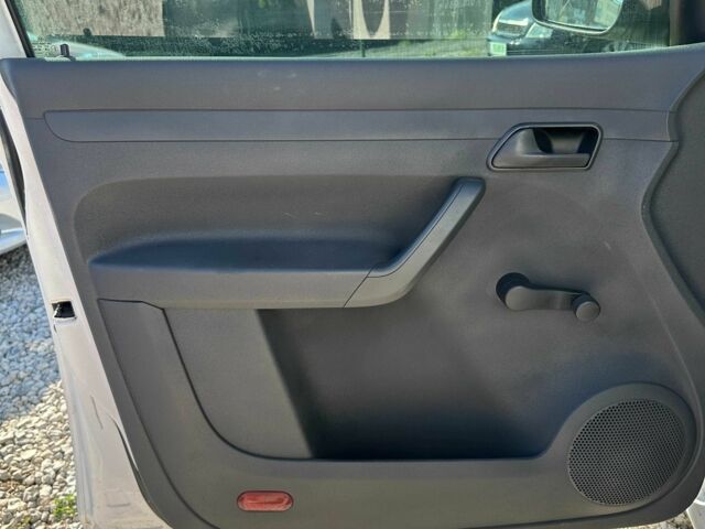 Фольксваген Кадди 2008 в Кривом Роге на Automoto.ua Белый Фольксваген Кадди, объемом двигателя 1.4 л и пробегом 263 тыс. км за 5900 $, фото 12 на Automoto.ua