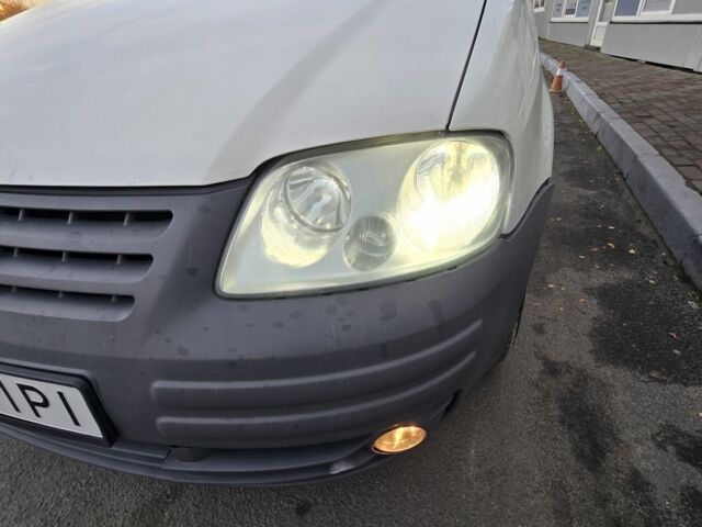 Білий Фольксваген Кадді, об'ємом двигуна 2 л та пробігом 381 тис. км за 5700 $, фото 2 на Automoto.ua