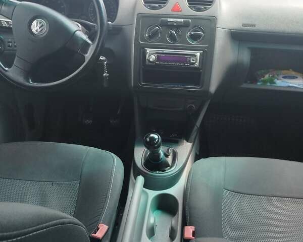 Белый Фольксваген Кадди, объемом двигателя 1.6 л и пробегом 450 тыс. км за 5000 $, фото 8 на Automoto.ua