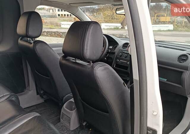 Фольксваген Кадди 2008 в Сарнах на Automoto.ua Белый Фольксваген Кадди, объемом двигателя 2 л и пробегом 380 тыс. км за 7500 $, фото 48 на Automoto.ua