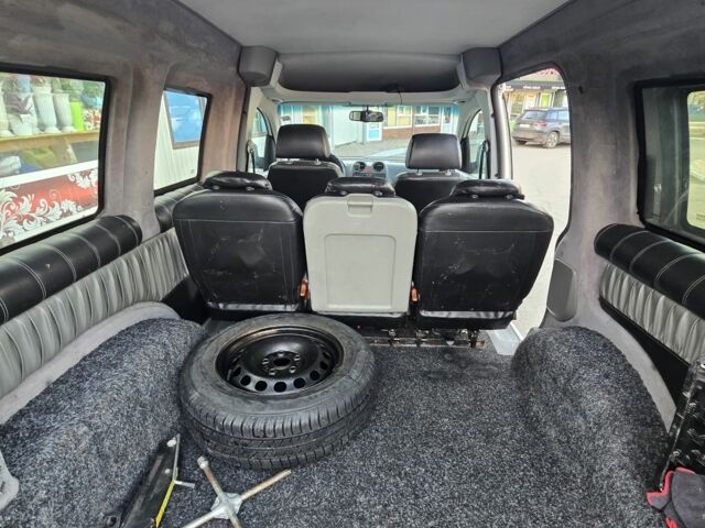 Білий Фольксваген Кадді, об'ємом двигуна 2 л та пробігом 381 тис. км за 5700 $, фото 15 на Automoto.ua