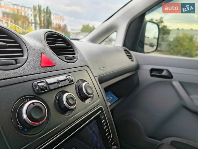 Белый Фольксваген Кадди, объемом двигателя 1.4 л и пробегом 435 тыс. км за 5200 $, фото 15 на Automoto.ua