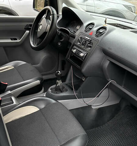 Белый Фольксваген Кадди, объемом двигателя 1.9 л и пробегом 288 тыс. км за 7300 $, фото 16 на Automoto.ua