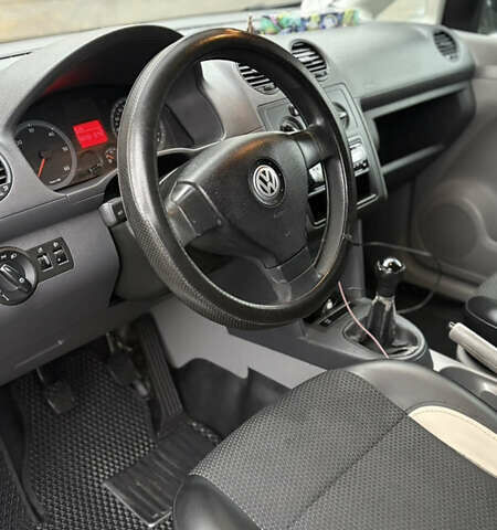 Белый Фольксваген Кадди, объемом двигателя 1.9 л и пробегом 288 тыс. км за 7300 $, фото 47 на Automoto.ua