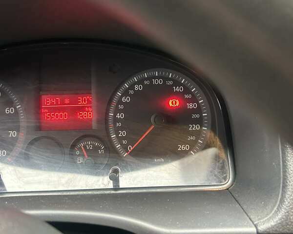 Белый Фольксваген Кадди, объемом двигателя 1.6 л и пробегом 155 тыс. км за 7500 $, фото 5 на Automoto.ua