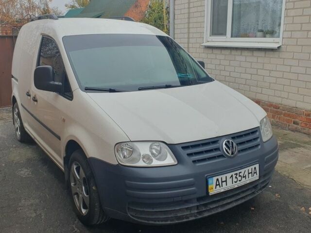 Белый Фольксваген Кадди, объемом двигателя 2 л и пробегом 249 тыс. км за 5000 $, фото 4 на Automoto.ua