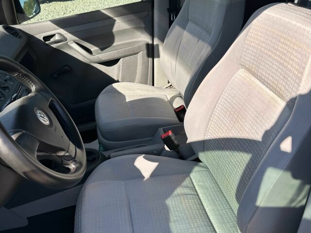 Фольксваген Кадди 2008 в Кривом Роге на Automoto.ua Белый Фольксваген Кадди, объемом двигателя 1.4 л и пробегом 263 тыс. км за 5900 $, фото 14 на Automoto.ua