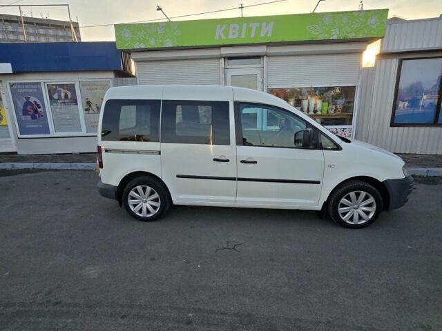 Білий Фольксваген Кадді, об'ємом двигуна 2 л та пробігом 381 тис. км за 5700 $, фото 20 на Automoto.ua