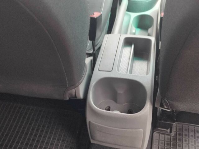 Белый Фольксваген Кадди, объемом двигателя 1.6 л и пробегом 450 тыс. км за 5000 $, фото 10 на Automoto.ua