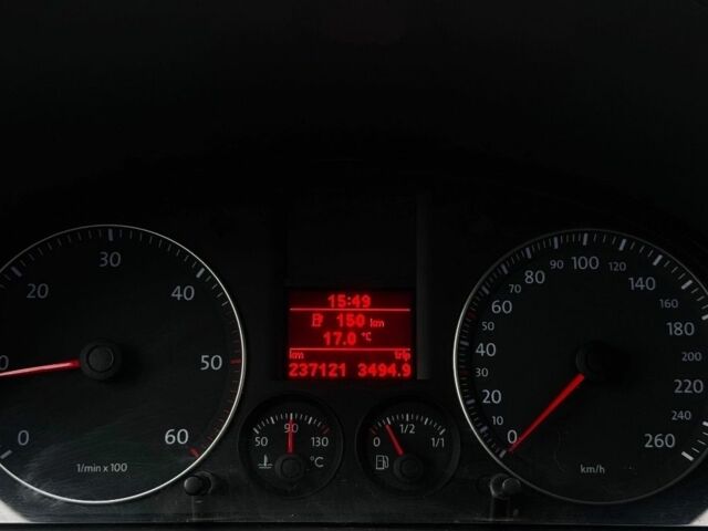 Білий Фольксваген Кадді, об'ємом двигуна 1.9 л та пробігом 238 тис. км за 2750 $, фото 5 на Automoto.ua