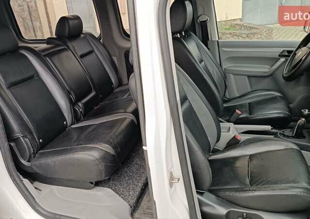 Фольксваген Кадди 2008 в Сарнах на Automoto.ua Белый Фольксваген Кадди, объемом двигателя 2 л и пробегом 380 тыс. км за 7500 $, фото 45 на Automoto.ua